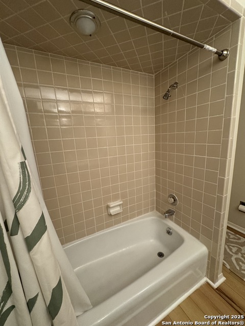 Image 37 of 41 For 7500 Callaghan Apt 254