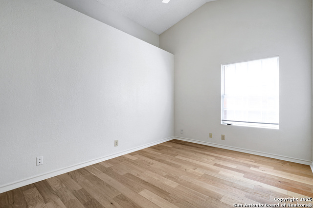 Image 16 of 31 For 9339 Tifton  