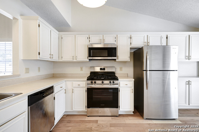 Image 6 of 31 For 9339 Tifton  