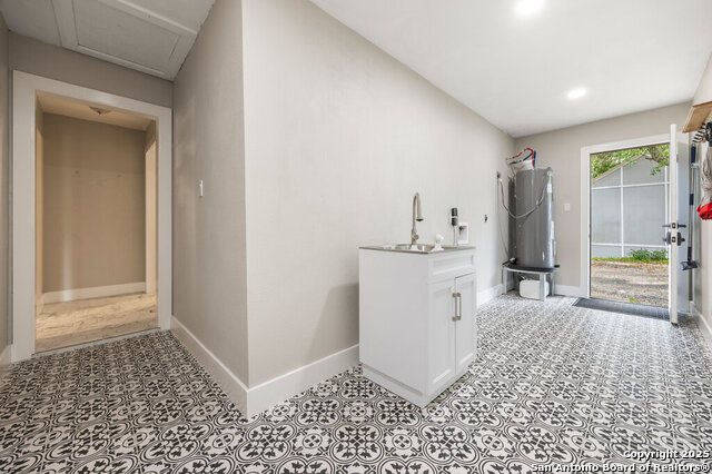 Image 20 of 23 For 229 Doeskin