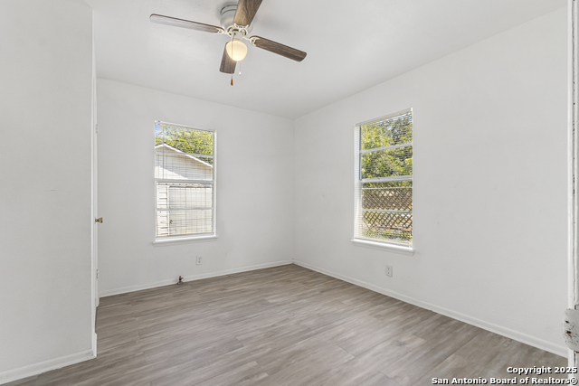 Image 17 of 35 For 631 Magnolia W