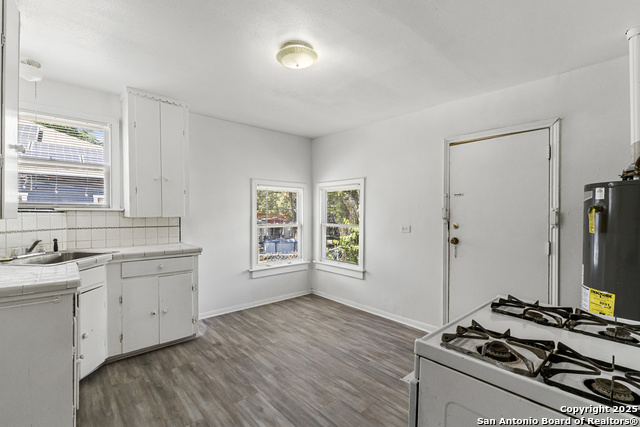 Image 19 of 35 For 631 Magnolia W