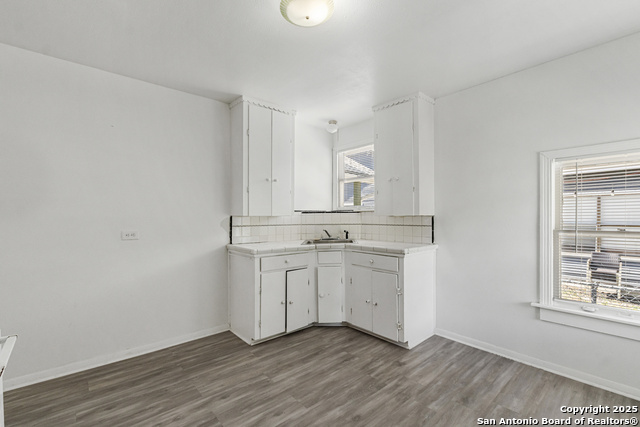 Image 20 of 35 For 631 Magnolia W