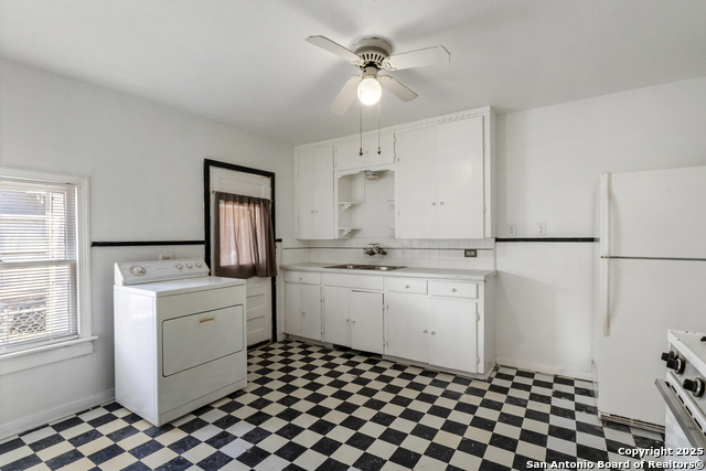 Image 8 of 35 For 631 Magnolia W