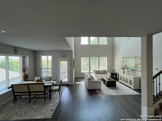 Image 15 of 27 For 27927 Dana Creek