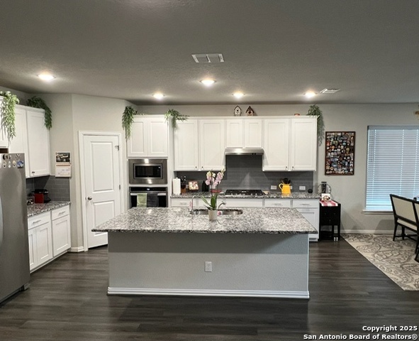 Image 7 of 27 For 27927 Dana Creek