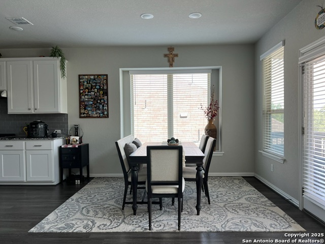 Image 8 of 27 For 27927 Dana Creek