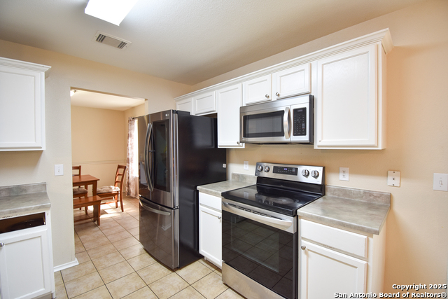 Image 13 of 42 For 222 Tapwood Ln