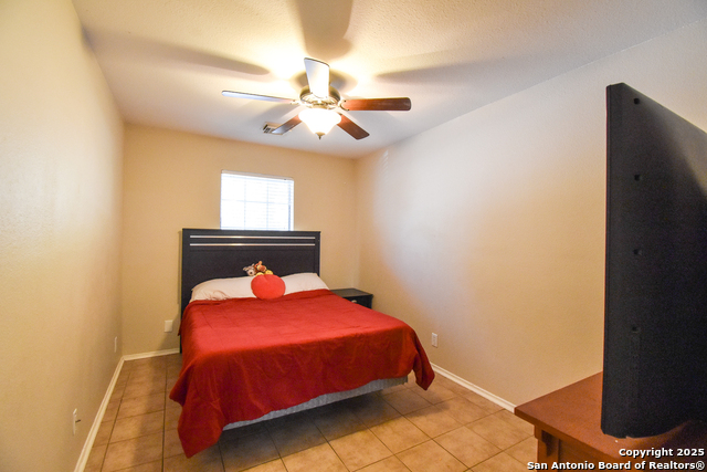 Image 19 of 42 For 222 Tapwood Ln