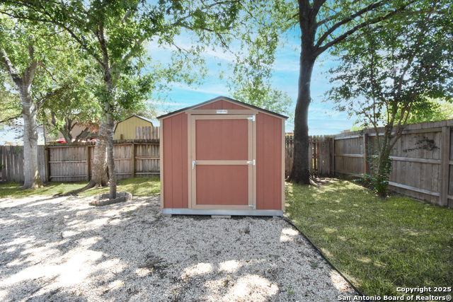 Image 40 of 42 For 222 Tapwood Ln