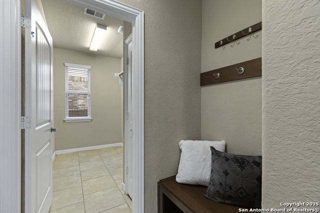 Listing photo id 15 for 12418 Maverick Ranch