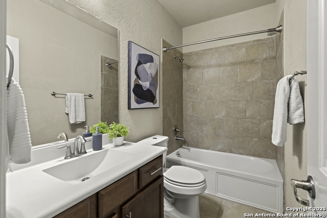 Listing photo id 17 for 12418 Maverick Ranch