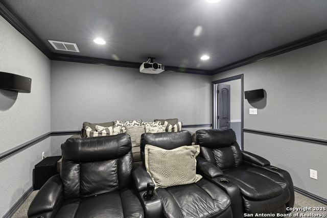 Listing photo id 25 for 12418 Maverick Ranch