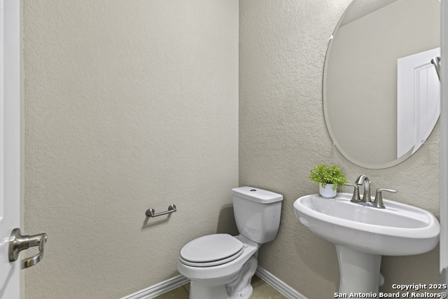 Listing photo id 26 for 12418 Maverick Ranch