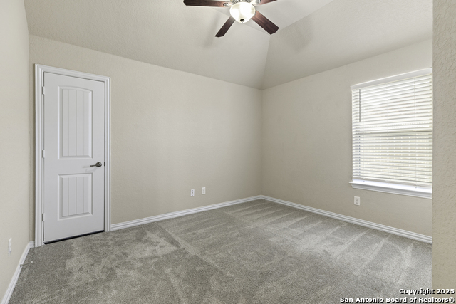 Listing photo id 29 for 12418 Maverick Ranch