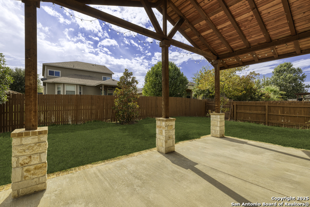 Listing photo id 34 for 12418 Maverick Ranch