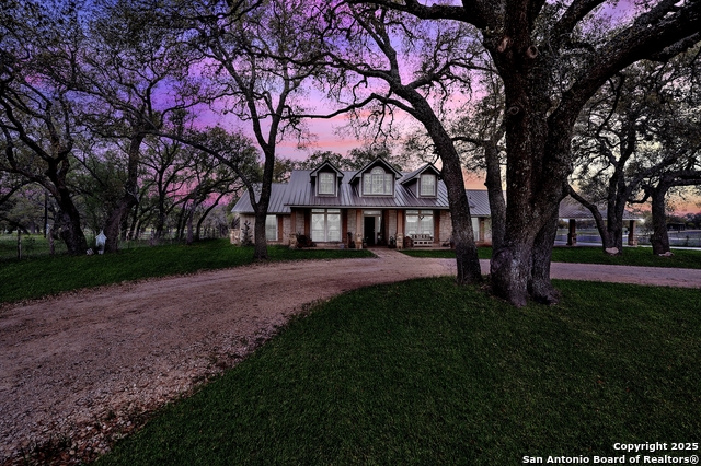 Listing photo id 4 for 8354 Fm 1796