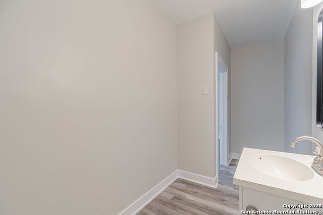 Image 14 of 27 For 1805 Flores N 2