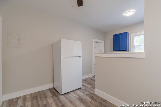 Image 16 of 27 For 1805 Flores N 2