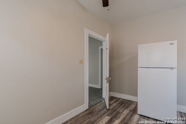 Image 17 of 27 For 1805 Flores N 2