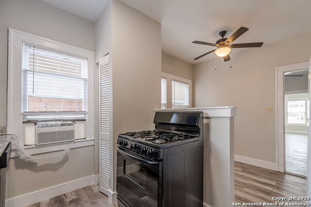 Image 19 of 27 For 1805 Flores N 2