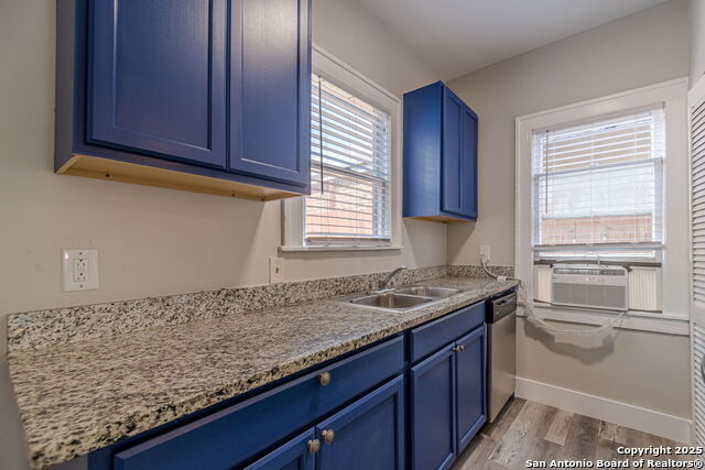 Image 20 of 27 For 1805 Flores N 2