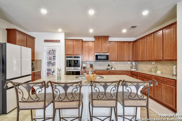 Listing photo id 3 for 145 Rustic