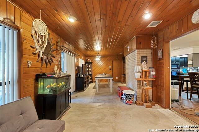 Image 14 of 24 For 5558 Beech Valley