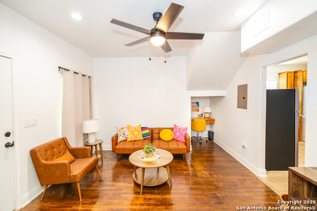 Details for 319 Andrews  , San Antonio, TX 78209