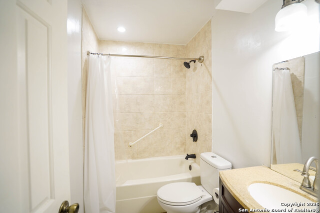 Image 7 of 23 For 13130 Blanco  904