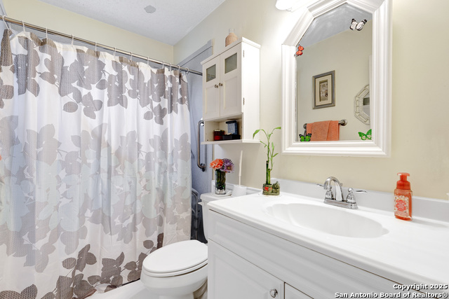 Listing photo id 16 for 14211 Chadbourne