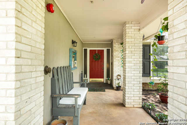 Listing photo id 0 for 14211 Chadbourne