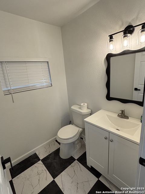 Listing photo id 3 for 105 Strickland