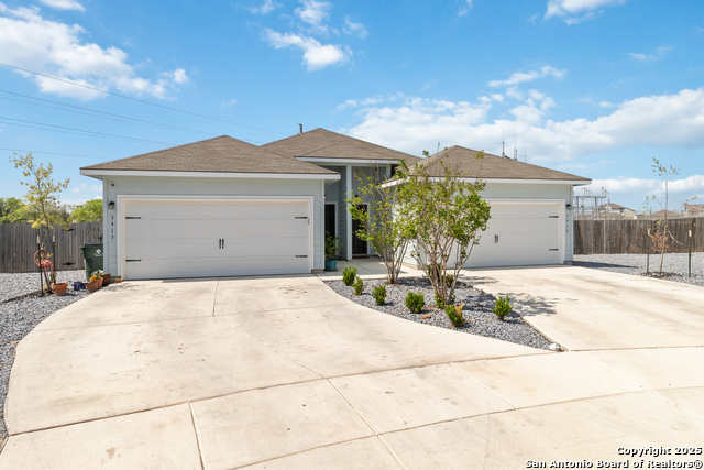 Details for 3417-3419 Lindsay Lane, Seguin, TX 78155