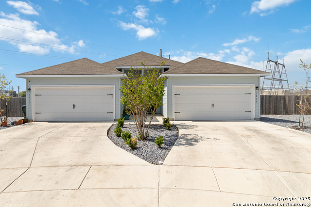 Image 2 of 36 For 3417-3419 Lindsay Lane