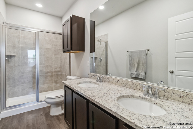 Image 26 of 36 For 3417-3419 Lindsay Lane