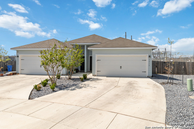 Image 5 of 36 For 3417-3419 Lindsay Lane