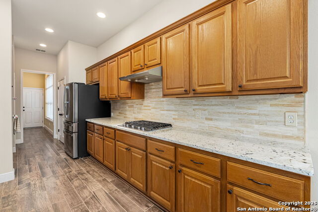 Image 15 of 39 For 159 Da Vinci