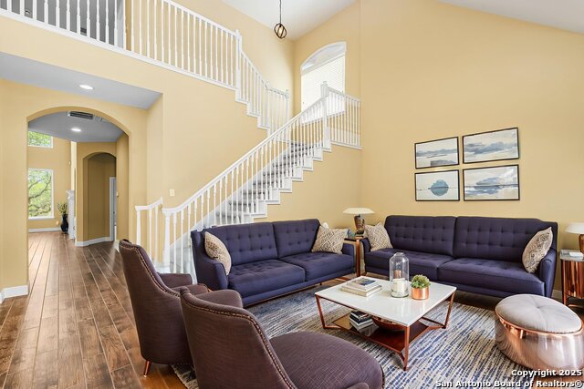 Image 7 of 39 For 159 Da Vinci