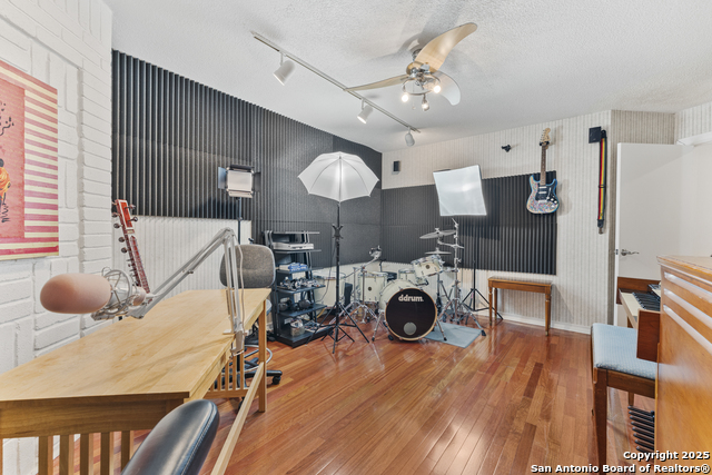 Image 35 of 60 For 3007 Orchard Hill