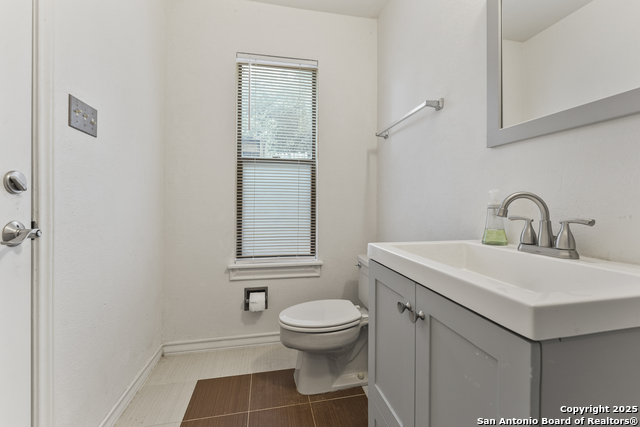 Image 58 of 60 For 3007 Orchard Hill