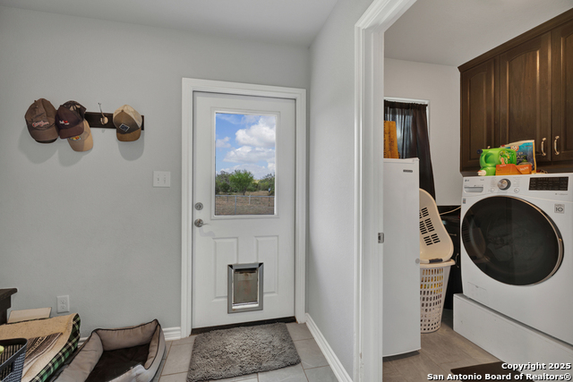Listing photo id 6 for 2354 Fm 2438