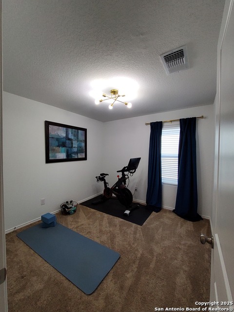 Listing photo id 11 for 6814 Willow Lnd