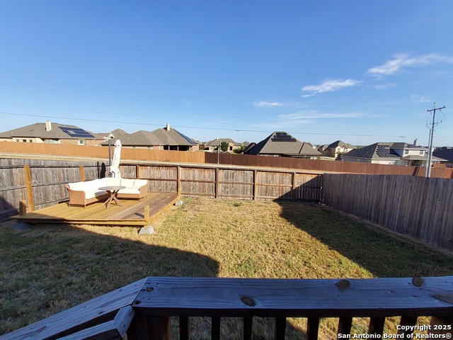 Listing photo id 13 for 6814 Willow Lnd