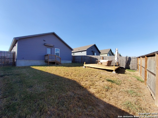 Listing photo id 14 for 6814 Willow Lnd