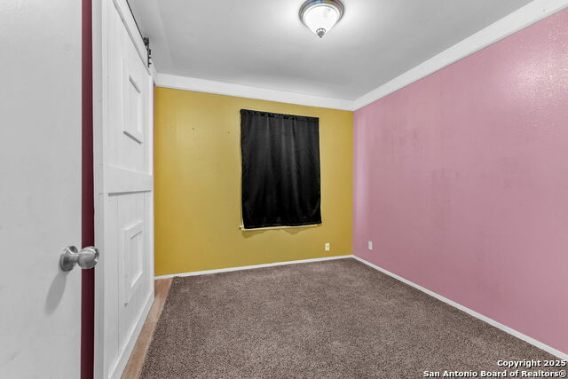 Image 18 of 38 For 5022 Village Path