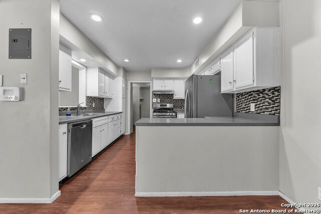 Image 22 of 38 For 5022 Village Path