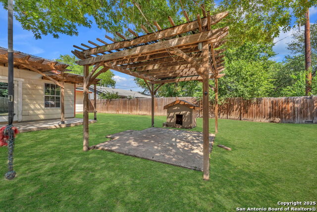 Image 36 of 38 For 5022 Village Path