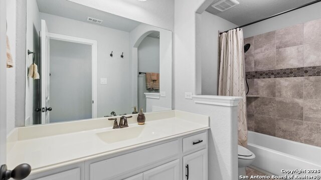 Listing photo id 25 for 28802 Front Gate