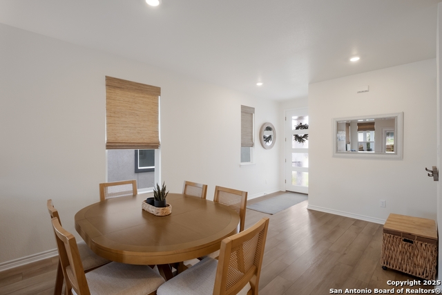 Image 2 of 23 For 215 Granite Shores W